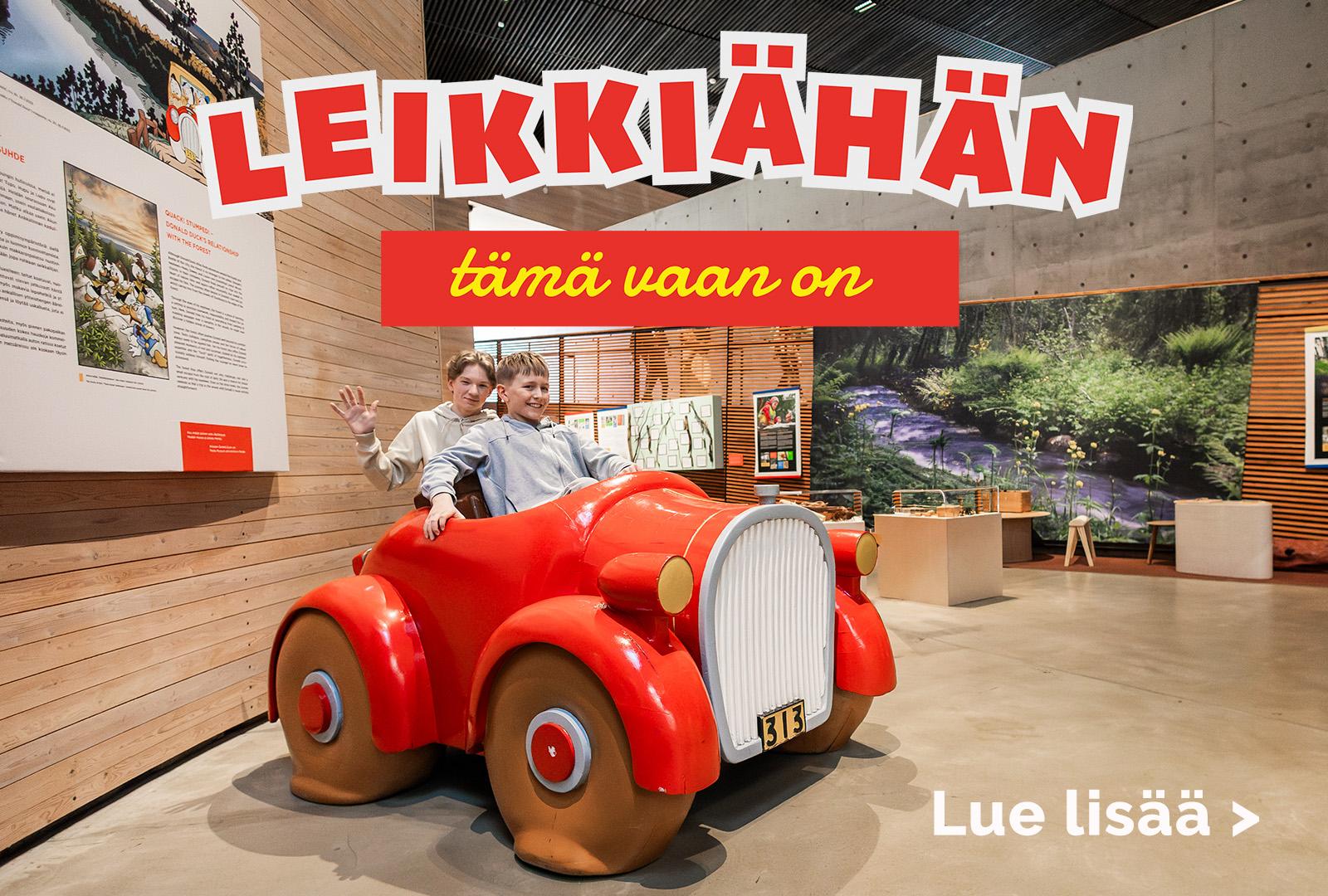 Luston uusi lapsille suunnattu erikoisnäyttely Leikkiähän tämä vaan on esittelee puuleluja ja metsäleikkejä.